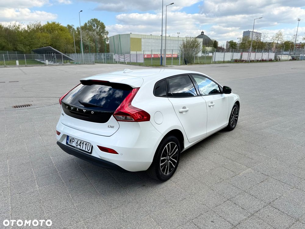 Volvo V40 D2 Drive-E SCR Momentum - 15