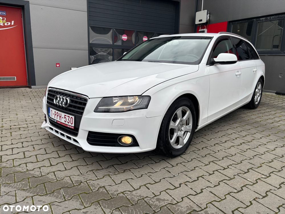Audi A4 Avant 2.0 TDI - 16