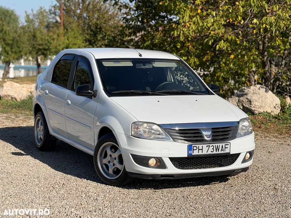 Dacia Logan 1.6 16V Laureate - 1