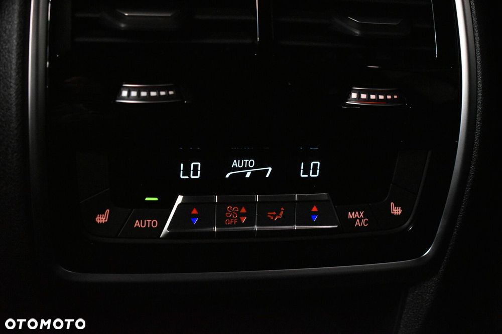 BMW X7 xDrive40d mHEV M Sport Edition sport - 26