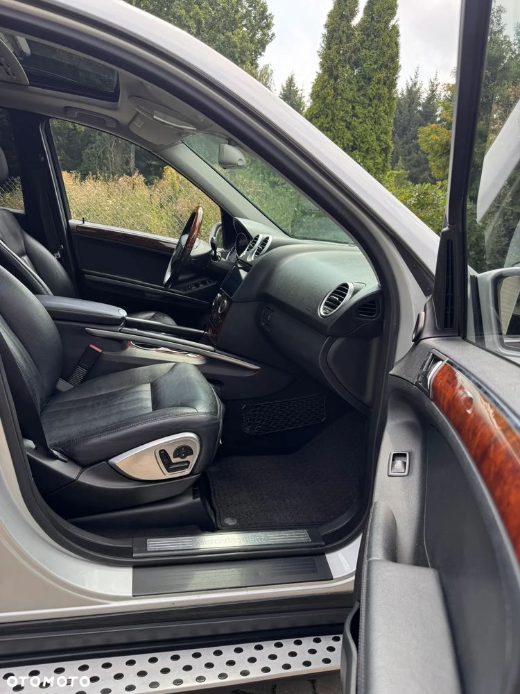 Mercedes-Benz ML 500 4-Matic - 25