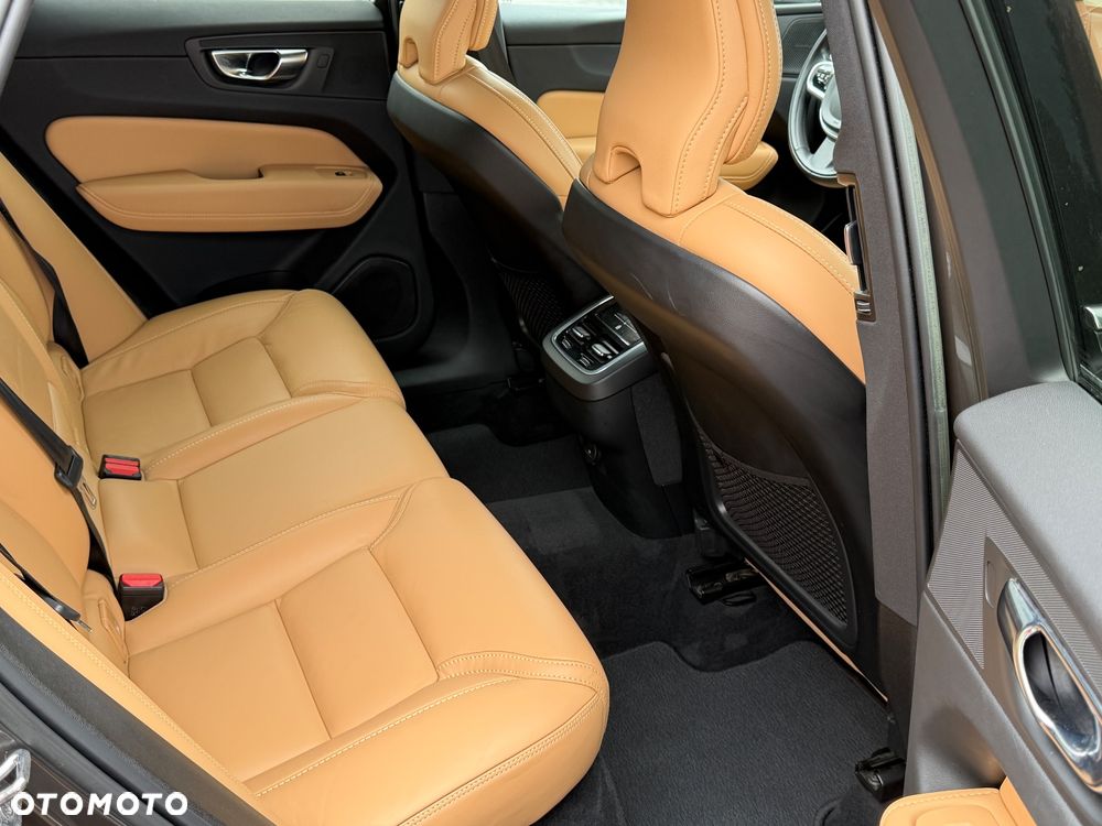 Volvo XC 60 B4 D Geartronic Inscription - 38