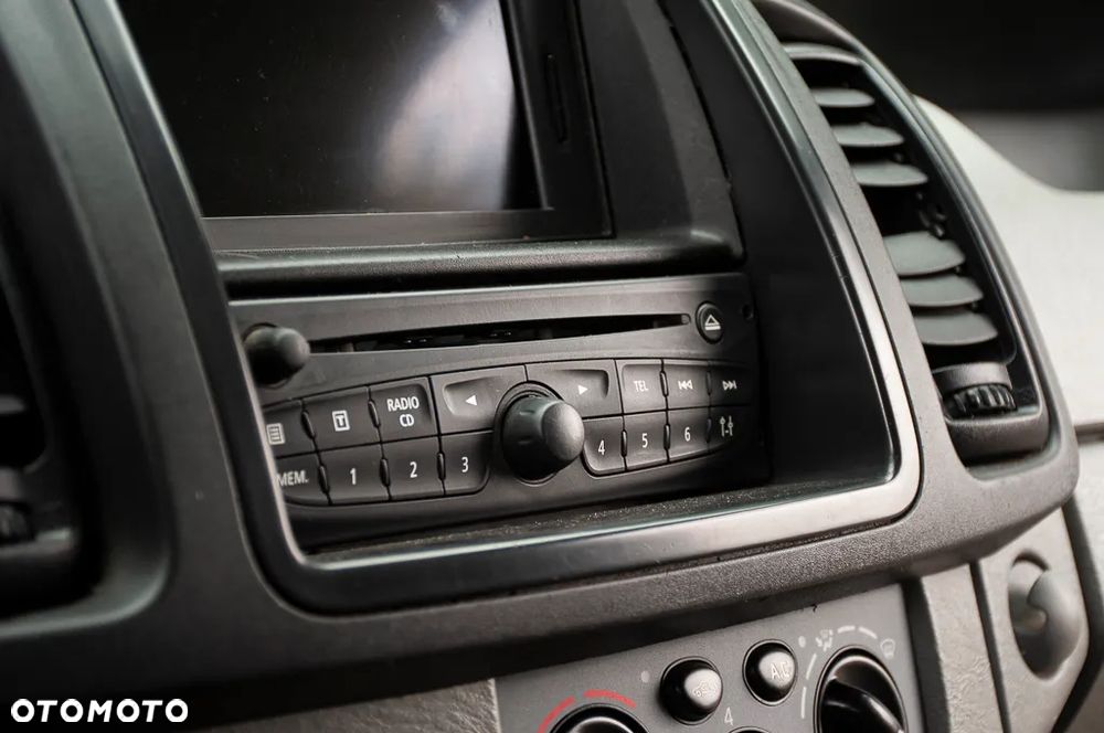 Opel VIVARO BRYGADÓWKA 6os - 26