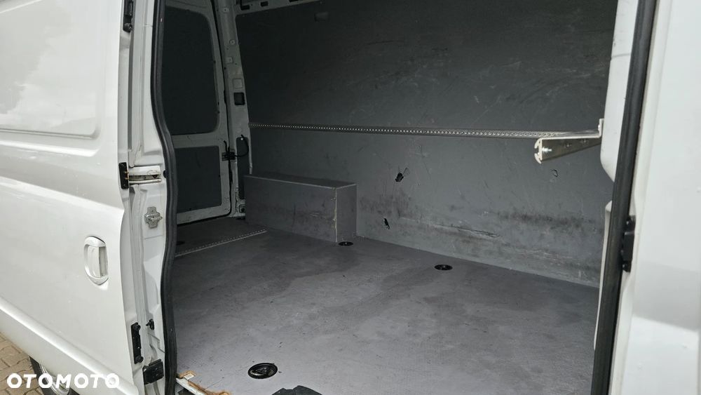 Maxus EV80 - 14