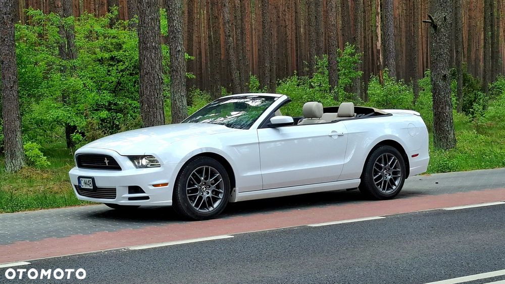 Ford Mustang 3.7 V6 Premium - 8