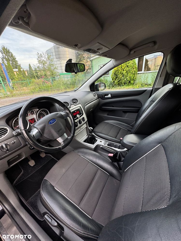 Ford Focus 1.8 Black Magic - 5