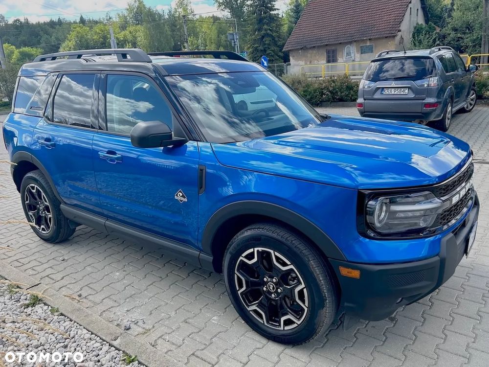 Ford Bronco - 2