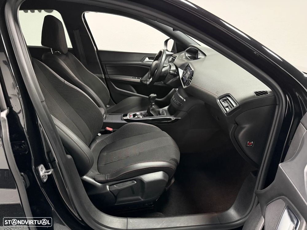 Peugeot 308 PureTech 130 GPF Stop & Start GT - 13