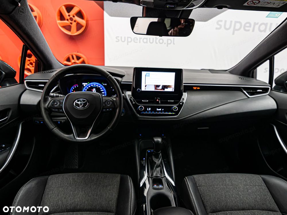 Toyota Corolla 1.8 Hybrid Selection - 9