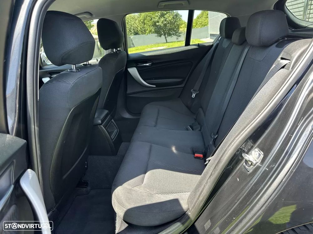 BMW 116 d Aut. Sport Line - 25