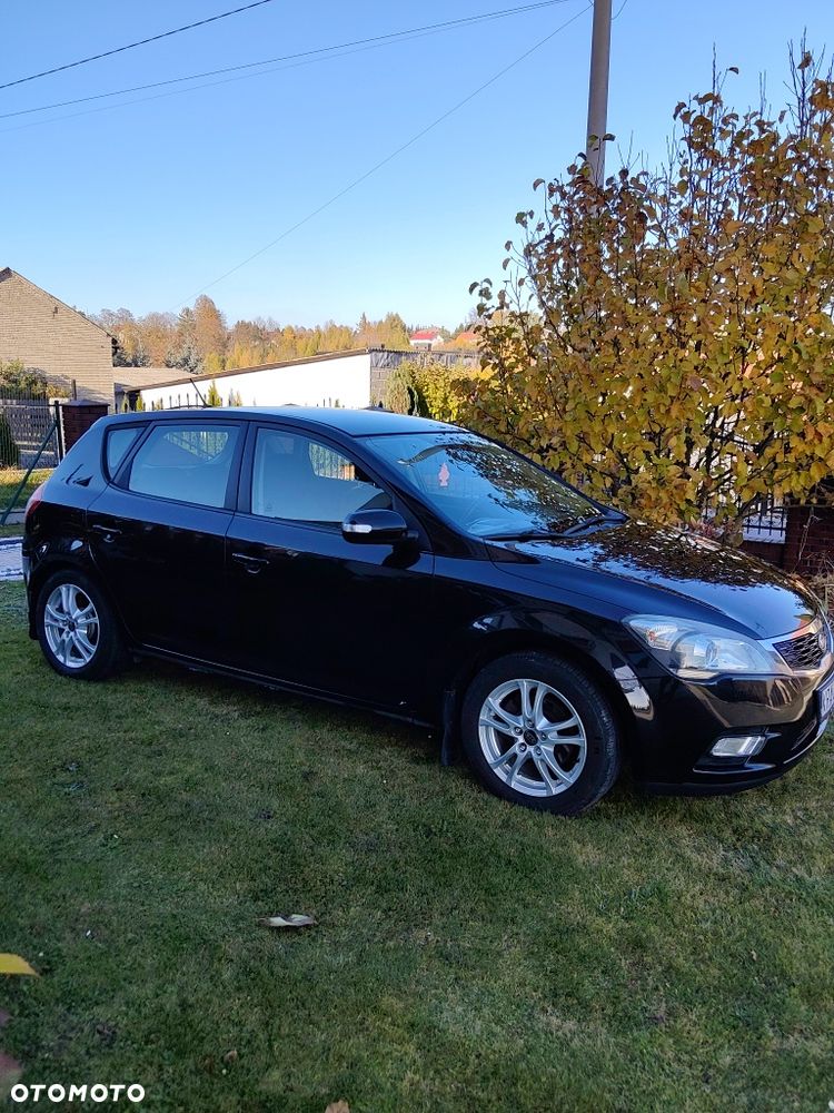 Kia Ceed - 3