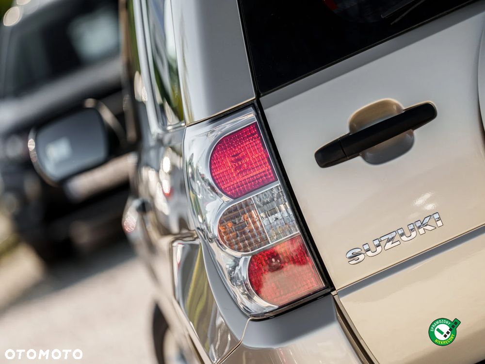 Suzuki Grand Vitara 1.6 Club - 10