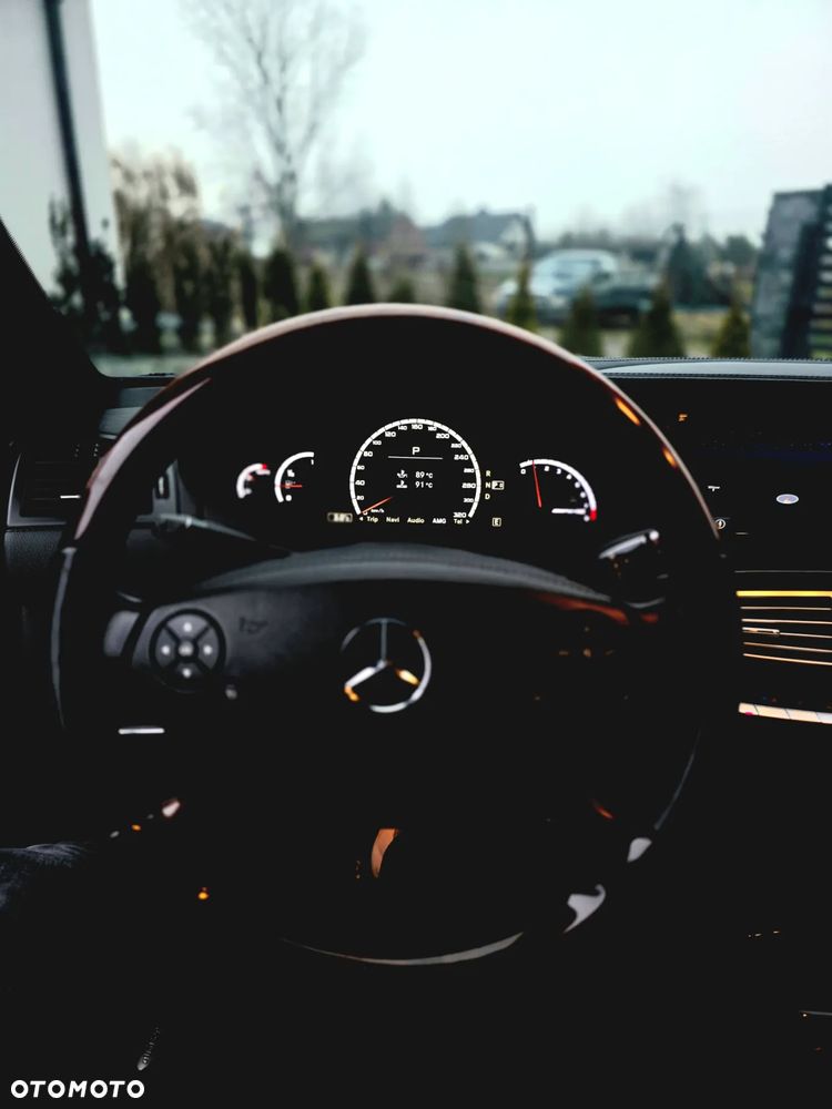 Mercedes-Benz CL 500 4Matic (BlueEFFICIENCY) 7G-TRONIC - 9