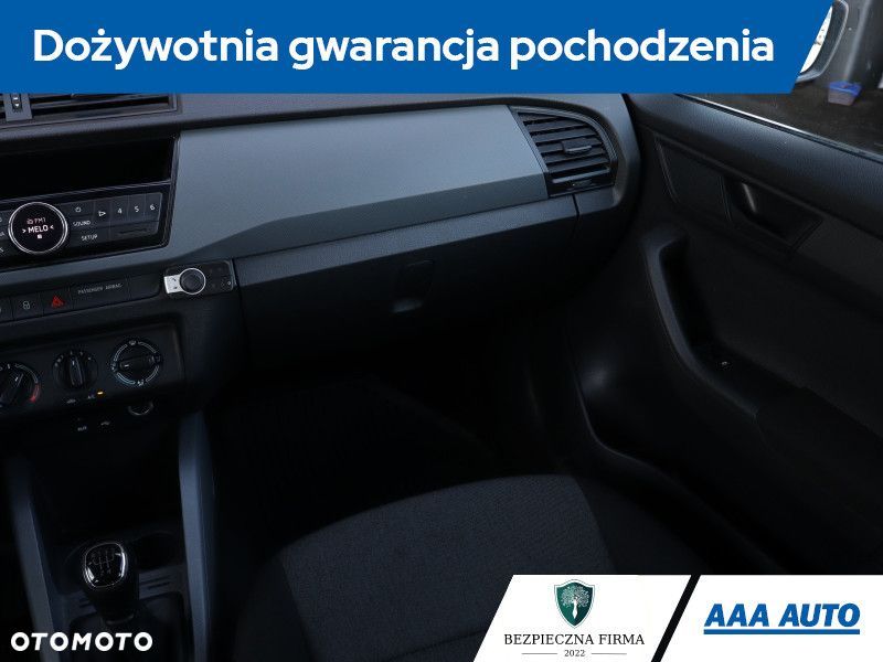 Skoda Fabia - 10