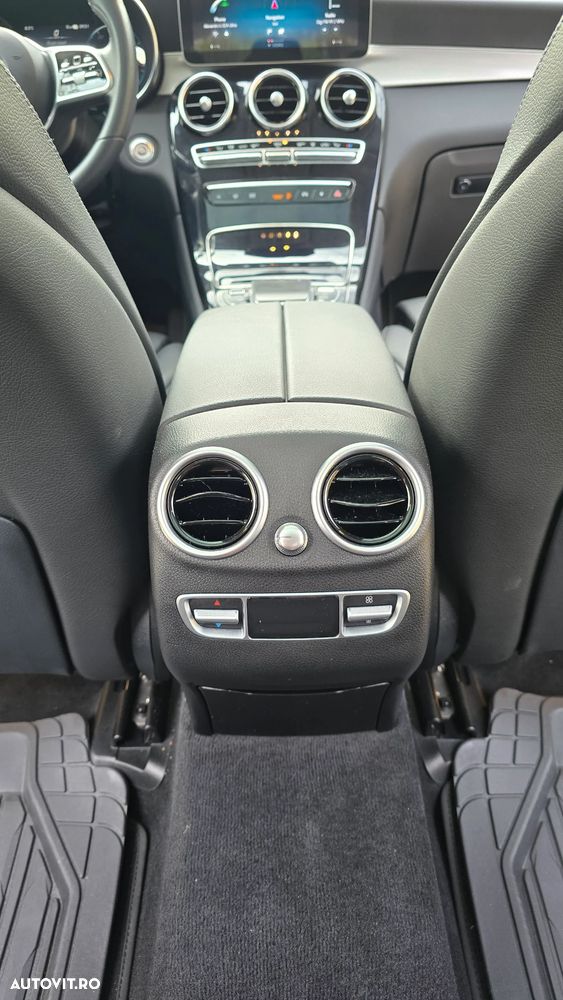 Mercedes-Benz GLC - 29