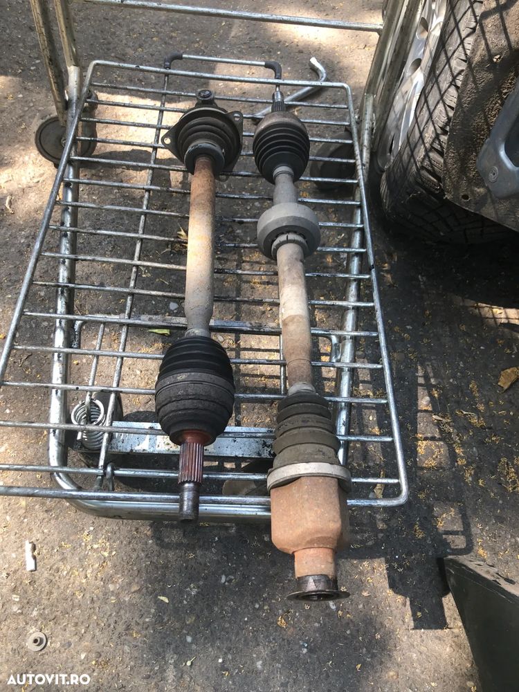 Planetara stanga/Planetara dreapta fata Dacia Logan 1 PH2 facelift 1.6 16v benzina - 1