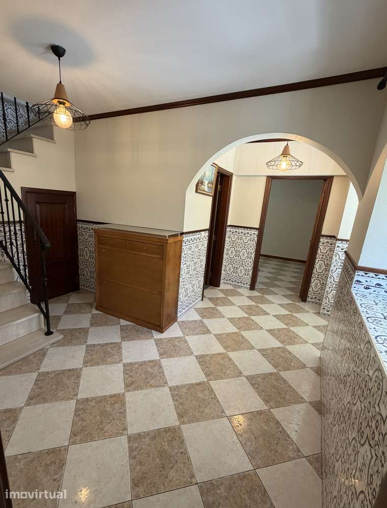 Moradia de 400 m² totalmente equipada na Lajeosa do Dão - Grande imagem: 5/27