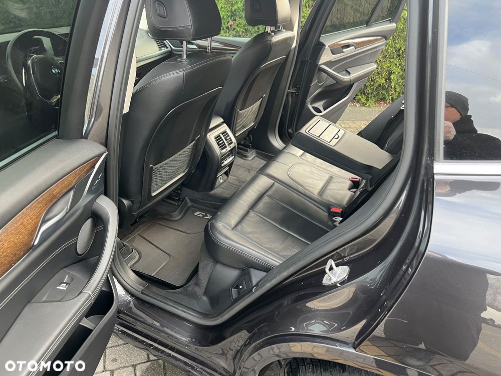 BMW X3 xDrive20d Luxury Line sport - 23