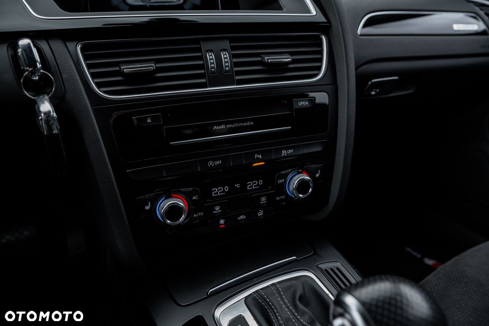 Audi A4 Avant 3.0 TDI DPF quattro S tronic S line Sportpaket - 30