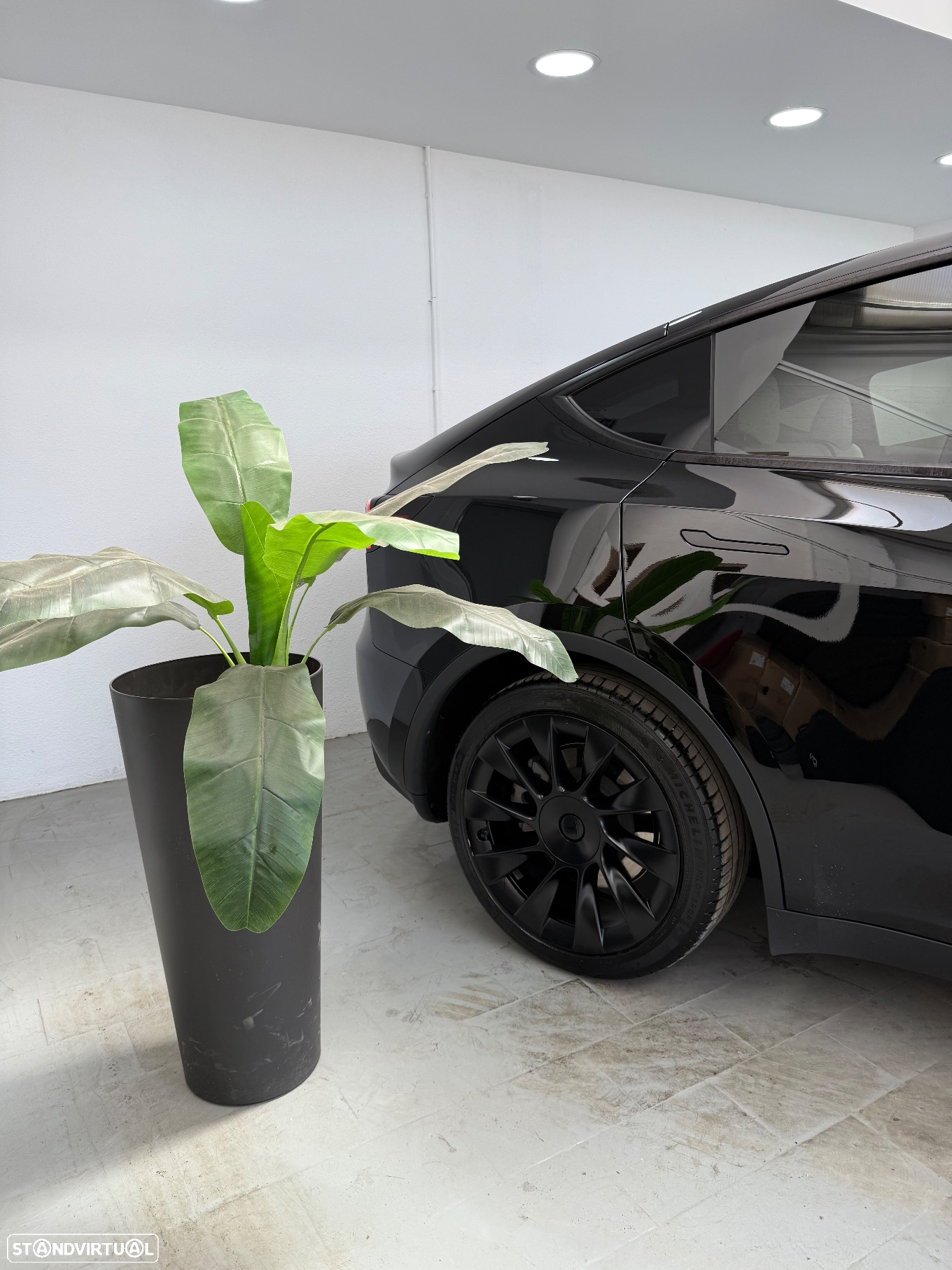 Tesla Model Y Long Range Tração Integral - 22