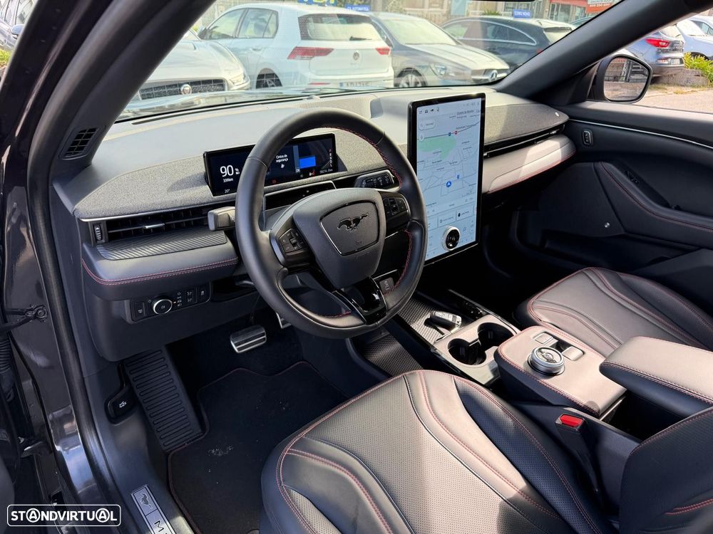 Ford Mustang Mach-E 87 kWh Premium AWD - 9