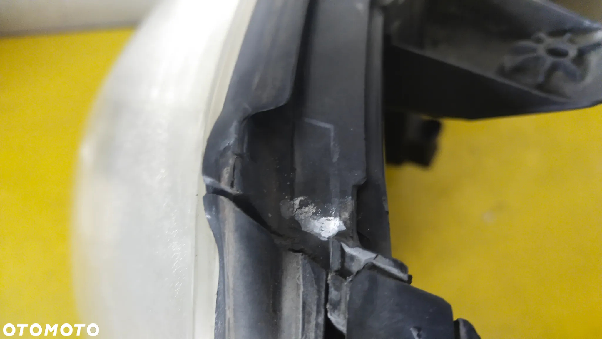 Renault Scenic  89002988 lampa przednia - 9