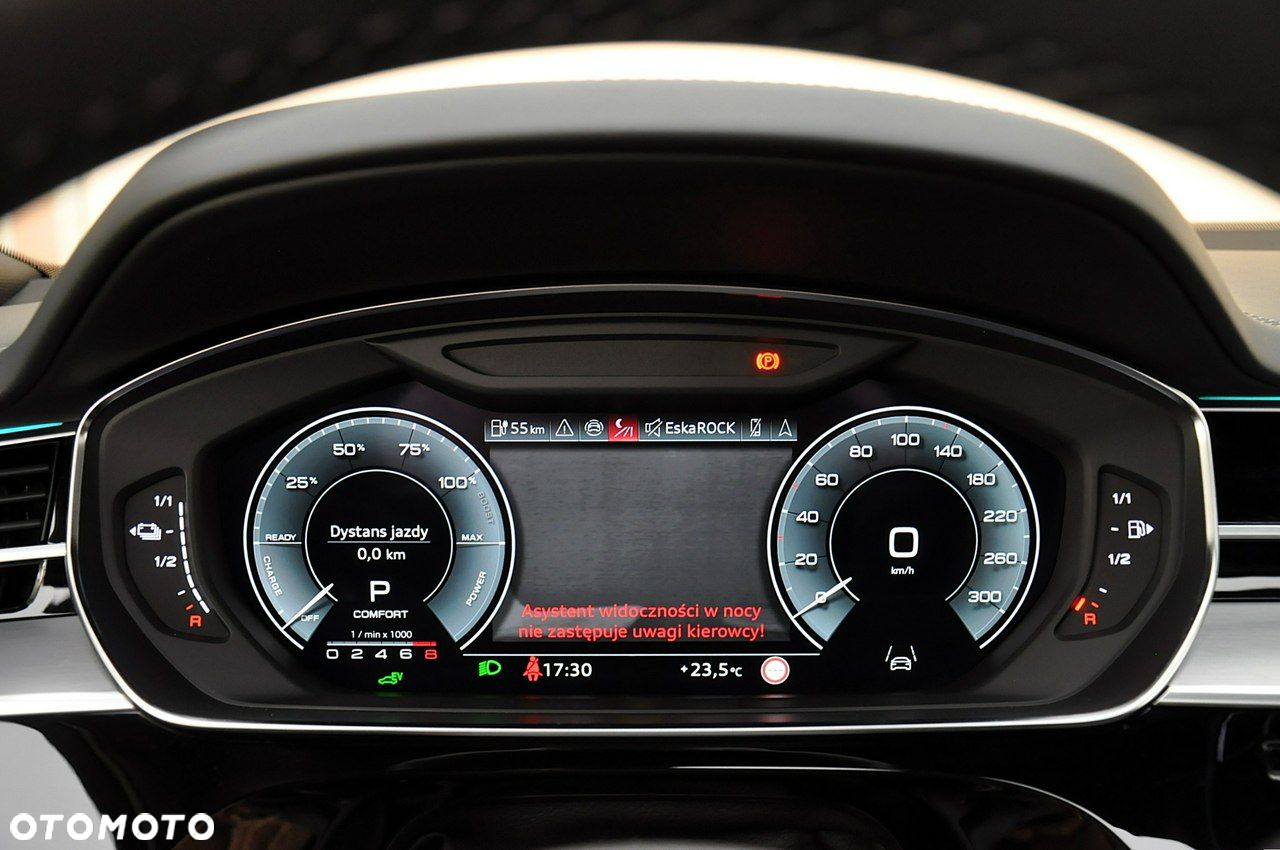 Audi A8 - 30