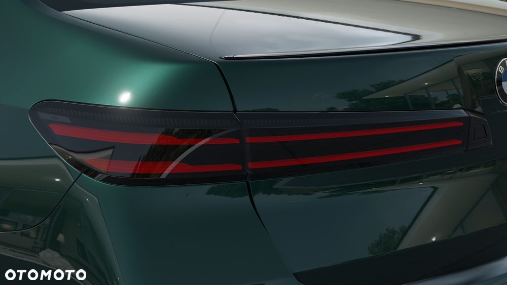 BMW Seria 7 - 8