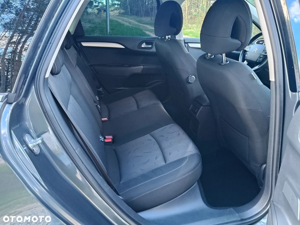 Citroën C4 VTi 120 Exclusive - 18