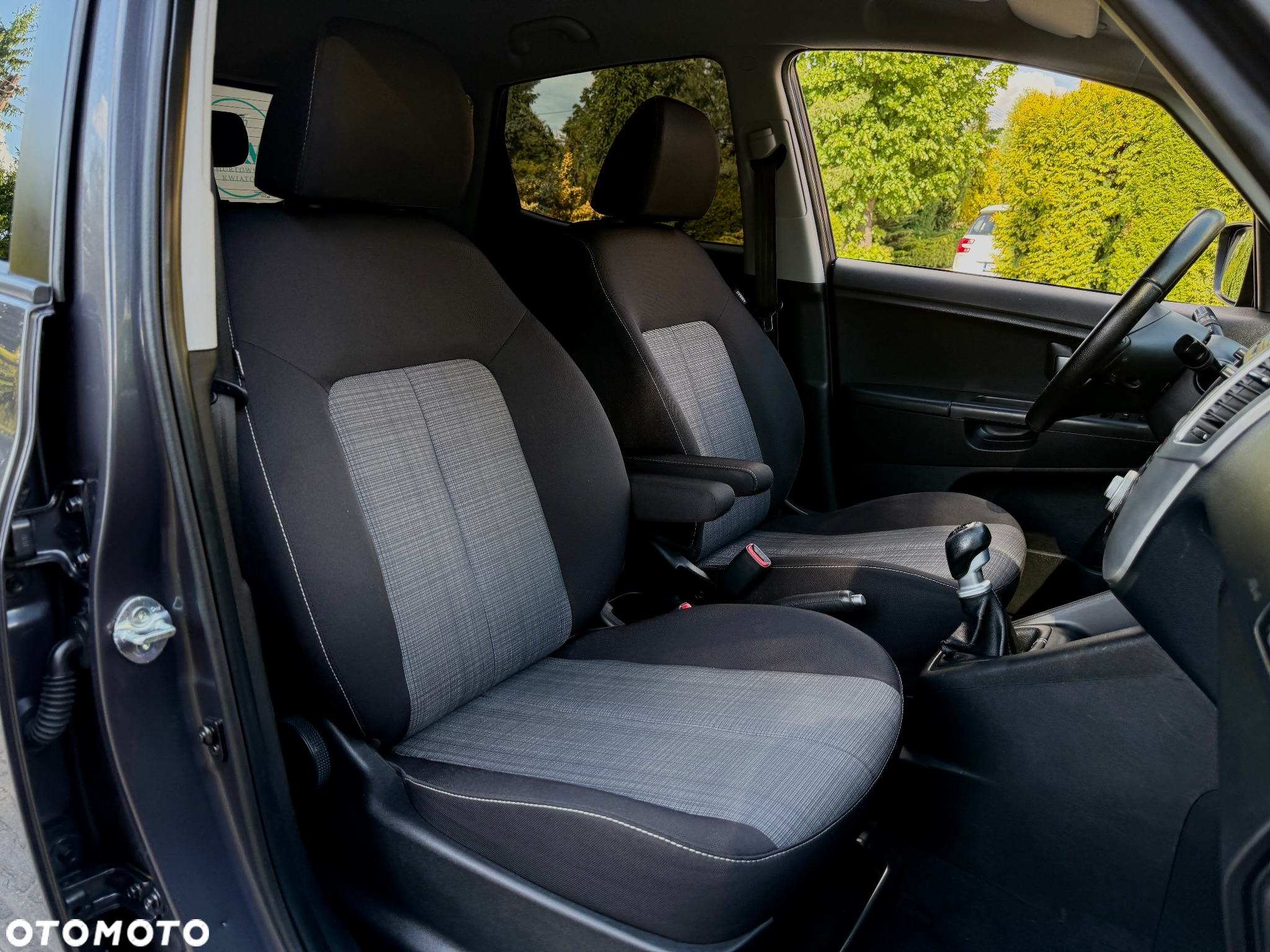 Kia Venga 1.6 CVVT Titanium Collection - 15