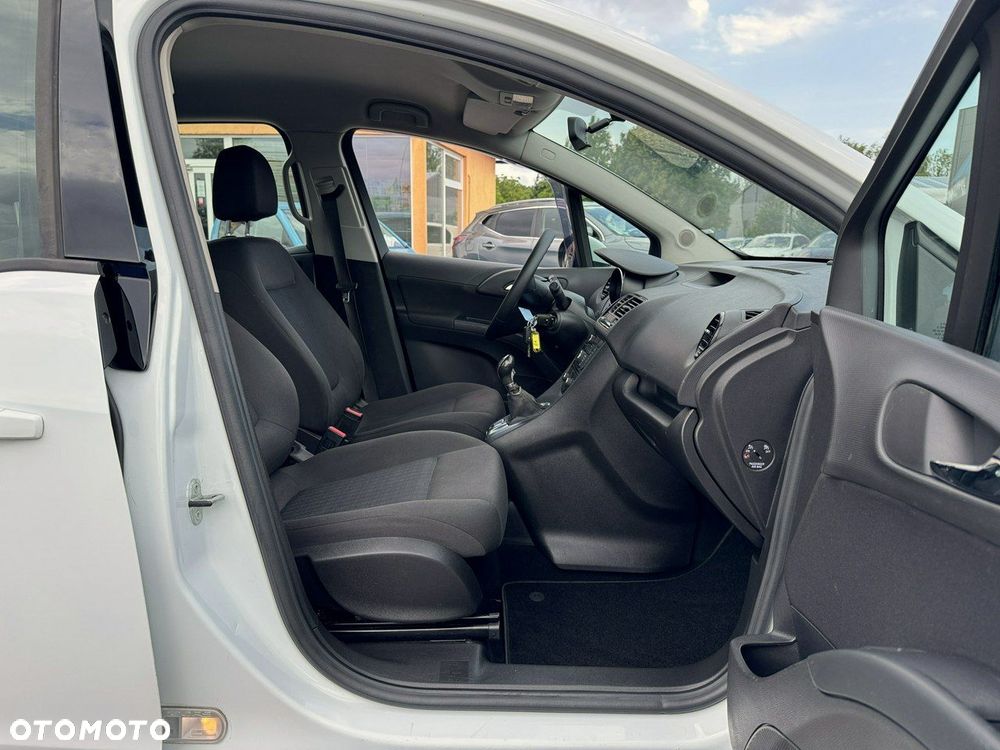 Opel Meriva - 22