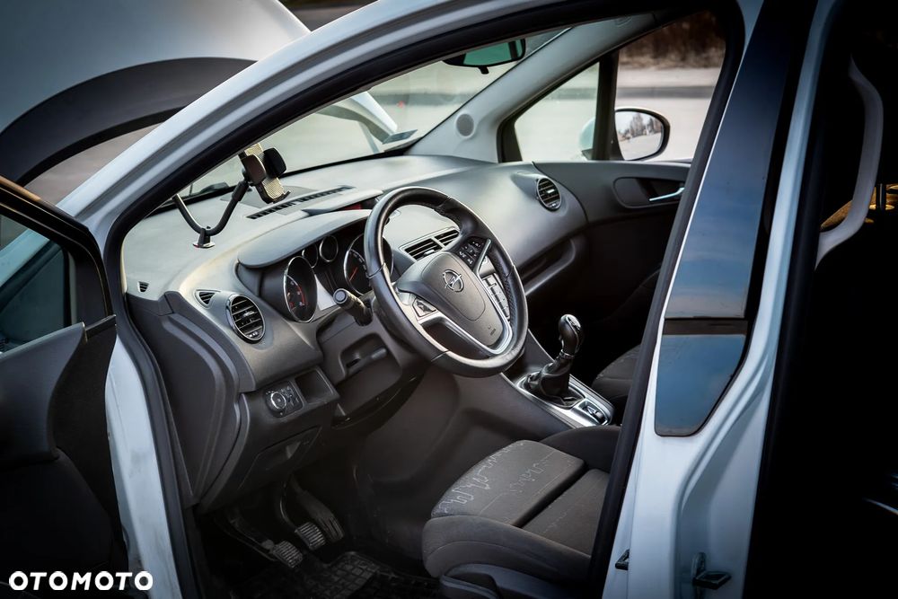 Opel Meriva 1.4 T Essentia - 14