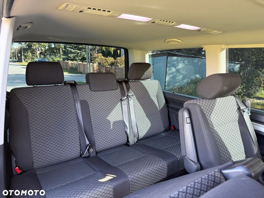 Volkswagen Multivan 6.1 2.0 TDI L1 Trendline DSG - 20