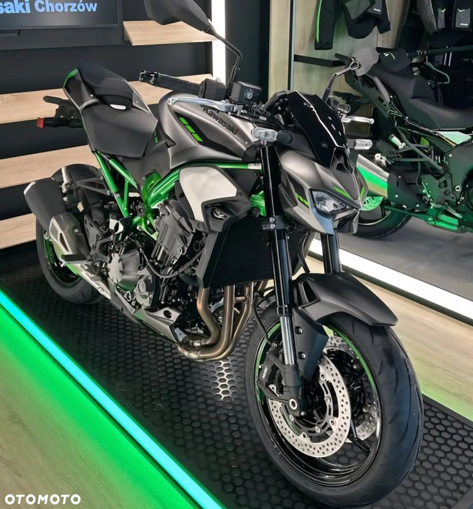 Kawasaki Z 900 - 5
