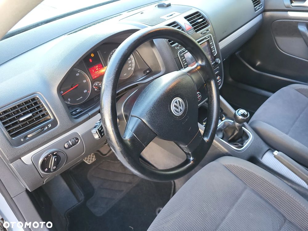 Volkswagen Jetta 1.9 TDI Comfortline - 34