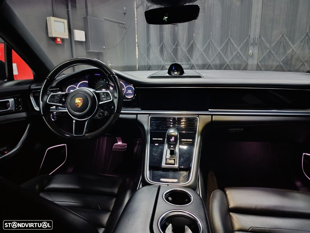 Porsche Panamera Sport Turismo - 13