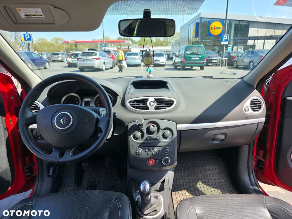 Renault Clio 1.2 16V Wind - 12