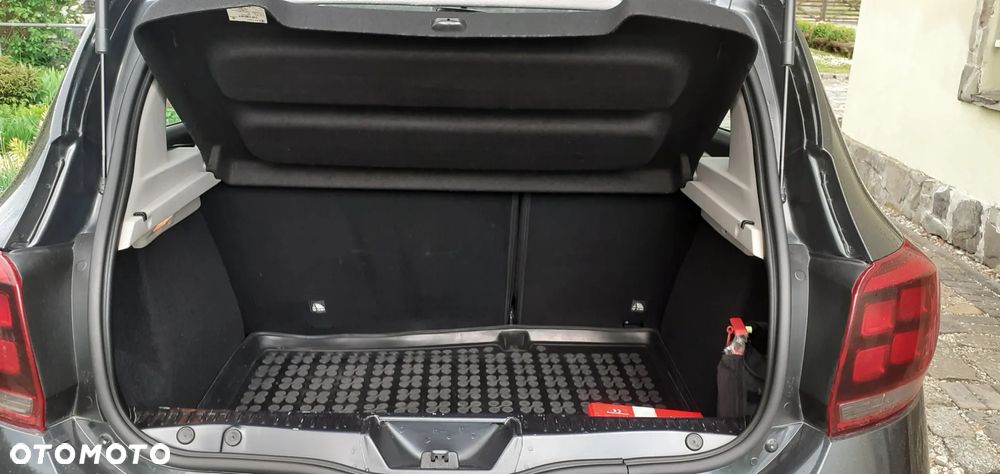 Dacia Sandero 0.9 TCe Laureate S&S - 6