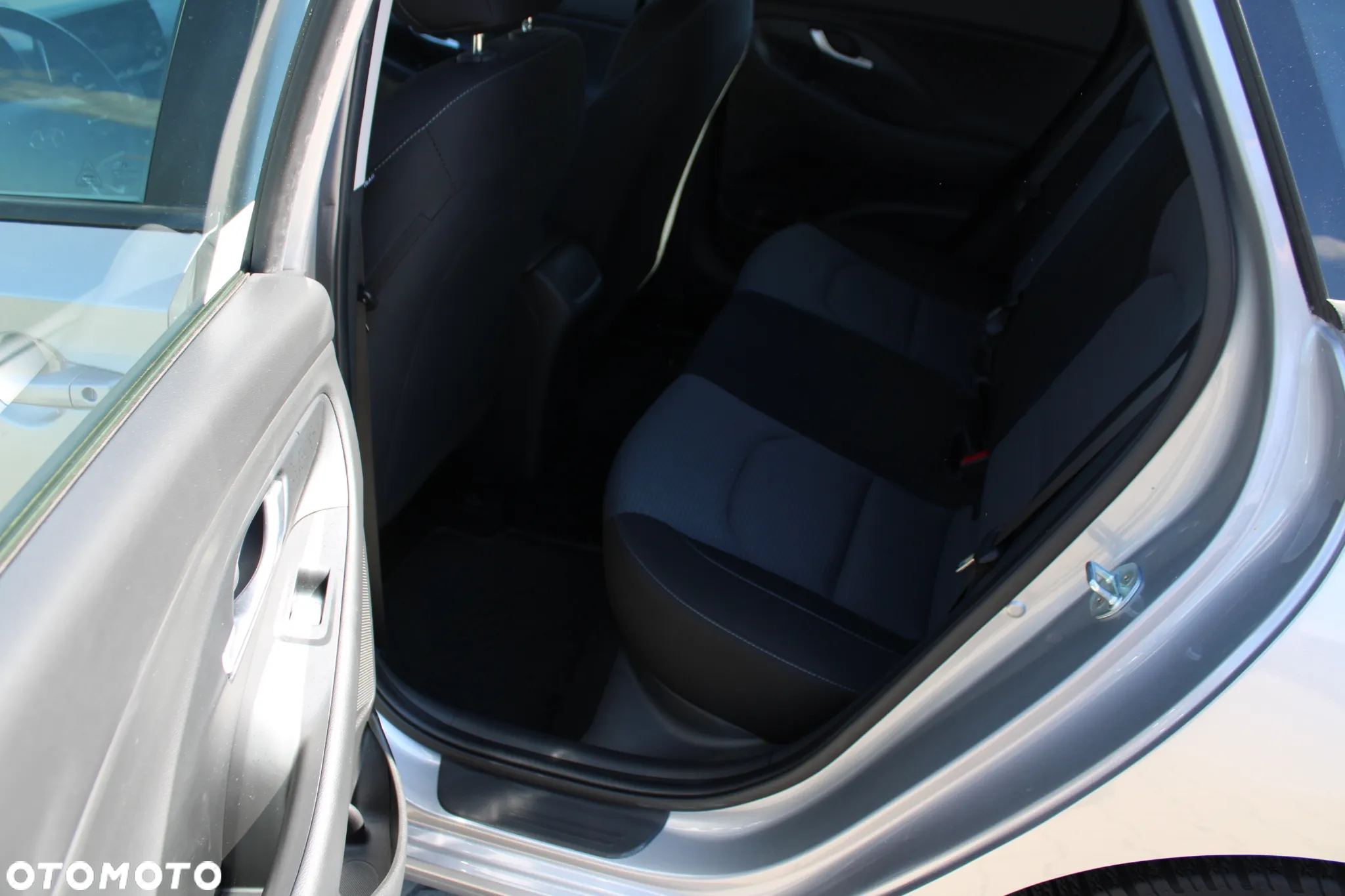Hyundai i30 1.5 DPI Classic + - 29