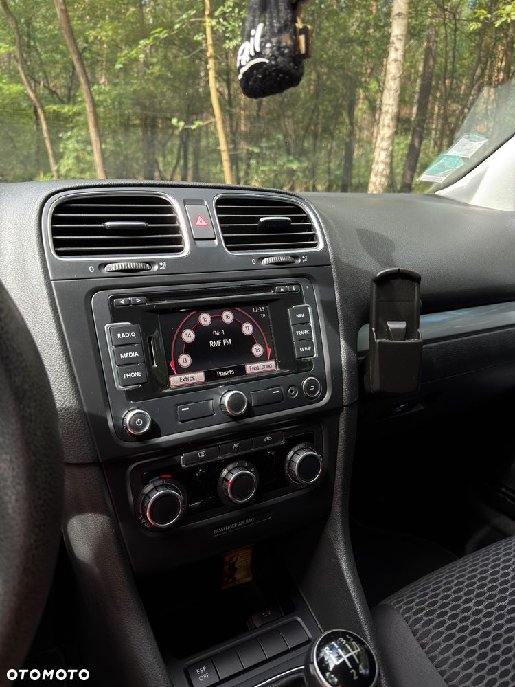 Volkswagen Golf 1.6 TDI DPF Trendline - 12