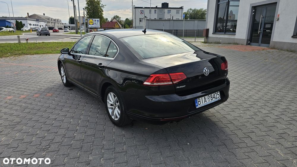 Volkswagen Passat - 3