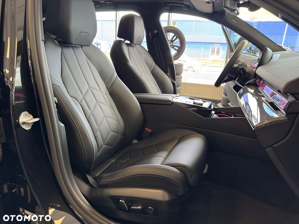 BMW Seria 5 520d xDrive - 21