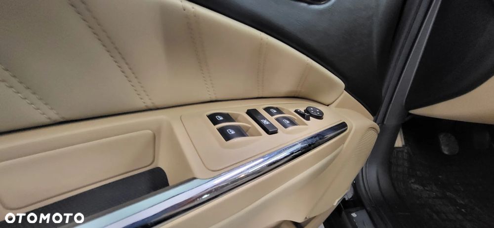 Lancia Delta 1.4 T-Jet 16v Oro - 11