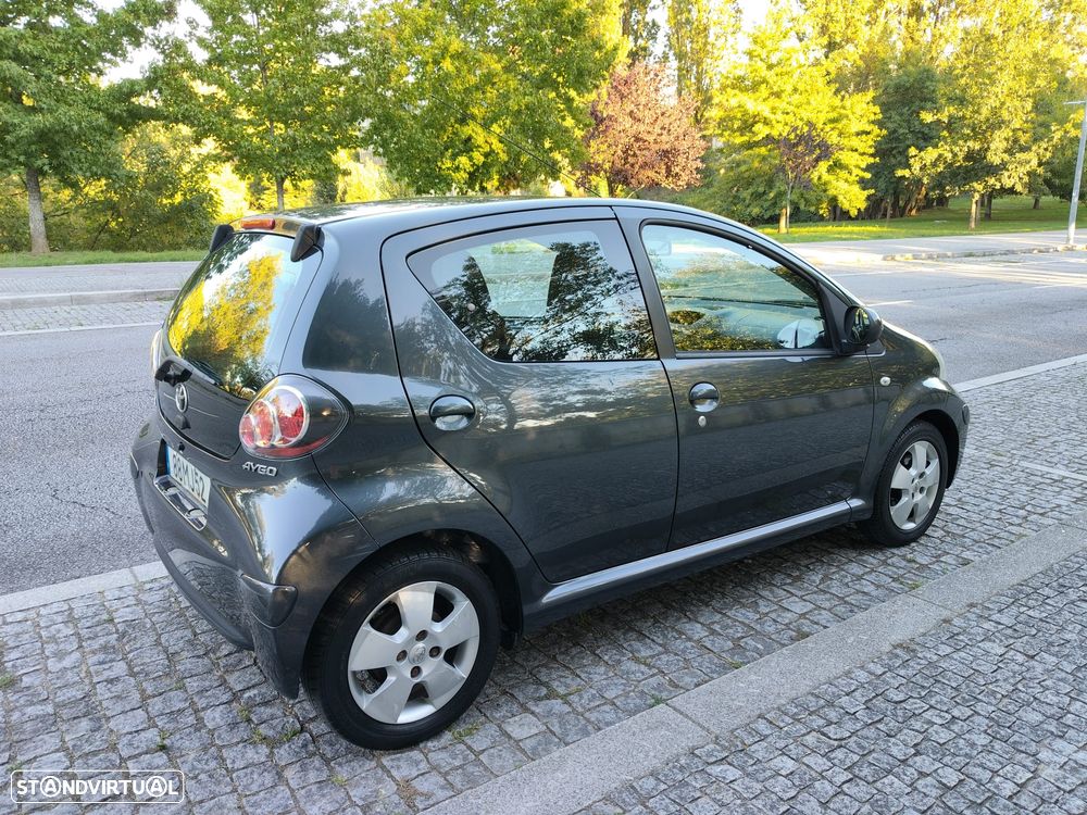 Toyota Aygo 1.0 + AC - 3