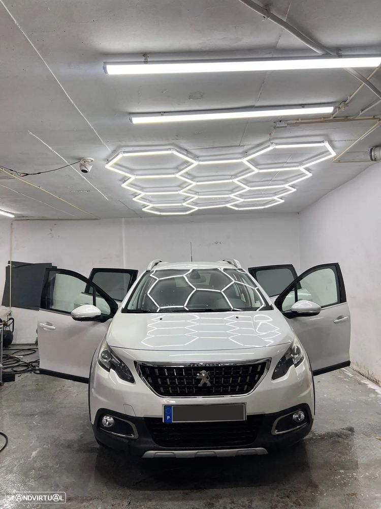 Peugeot 2008 1.2 PureTech Style - 1