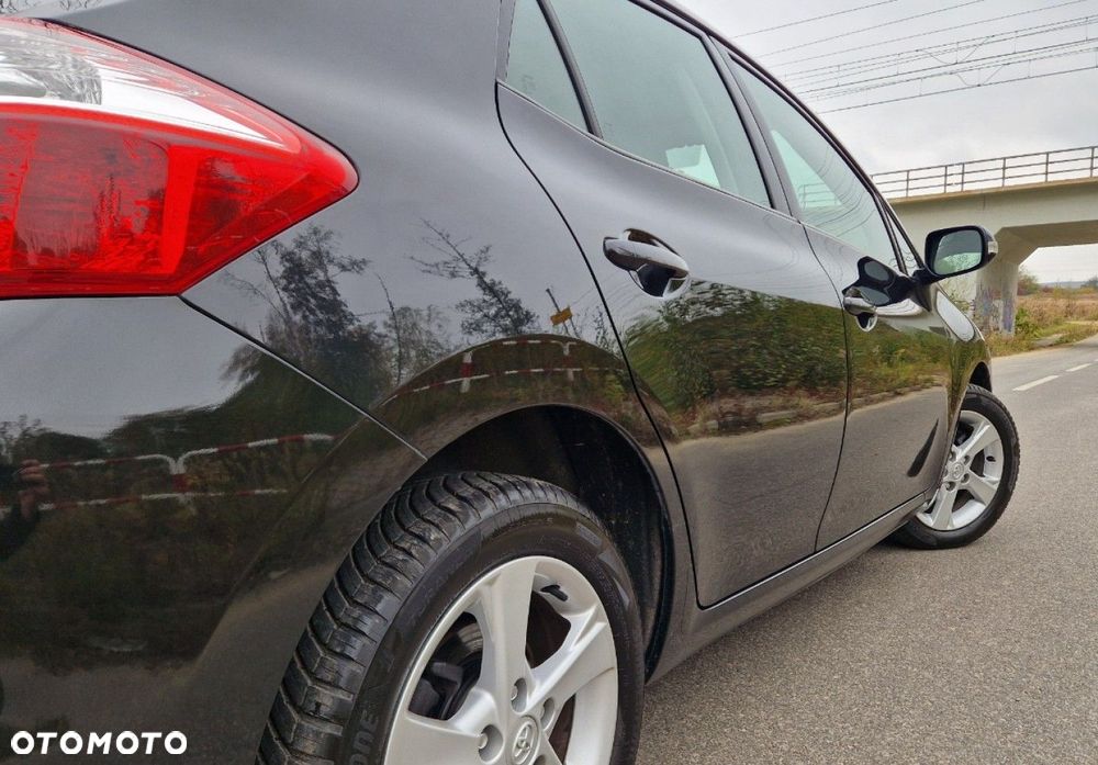 Toyota Auris 1.33 Dual-VVT-i Life - 16