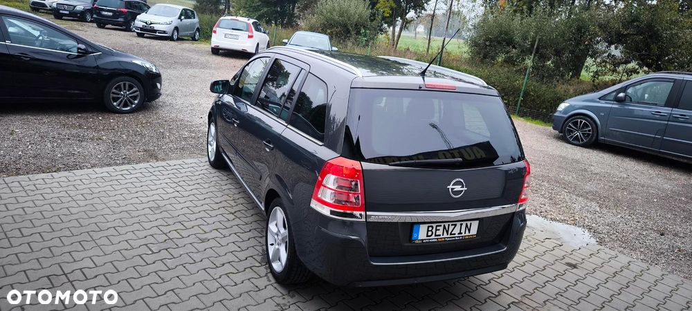 Opel Zafira 1.8 Sport - 29