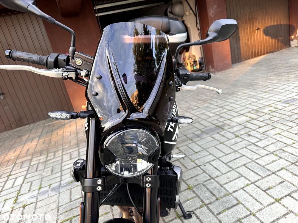 Triumph Trident - 5