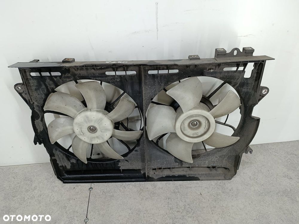 WENTYLATOR CHŁODNICY TOYOTA COROLLA VERSO II 422750-2520 DENSO 2.2 - 3