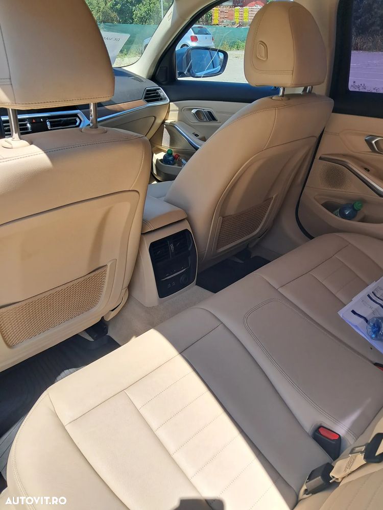 BMW Seria 3 320d xDrive AT - 6